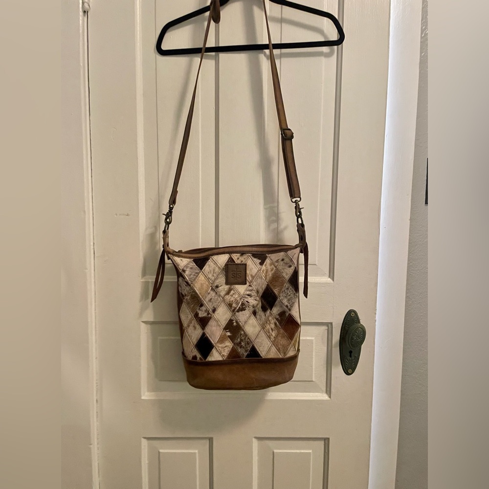 STS Cowhide Diamond Patchwork Concealed Carry Mail Bag